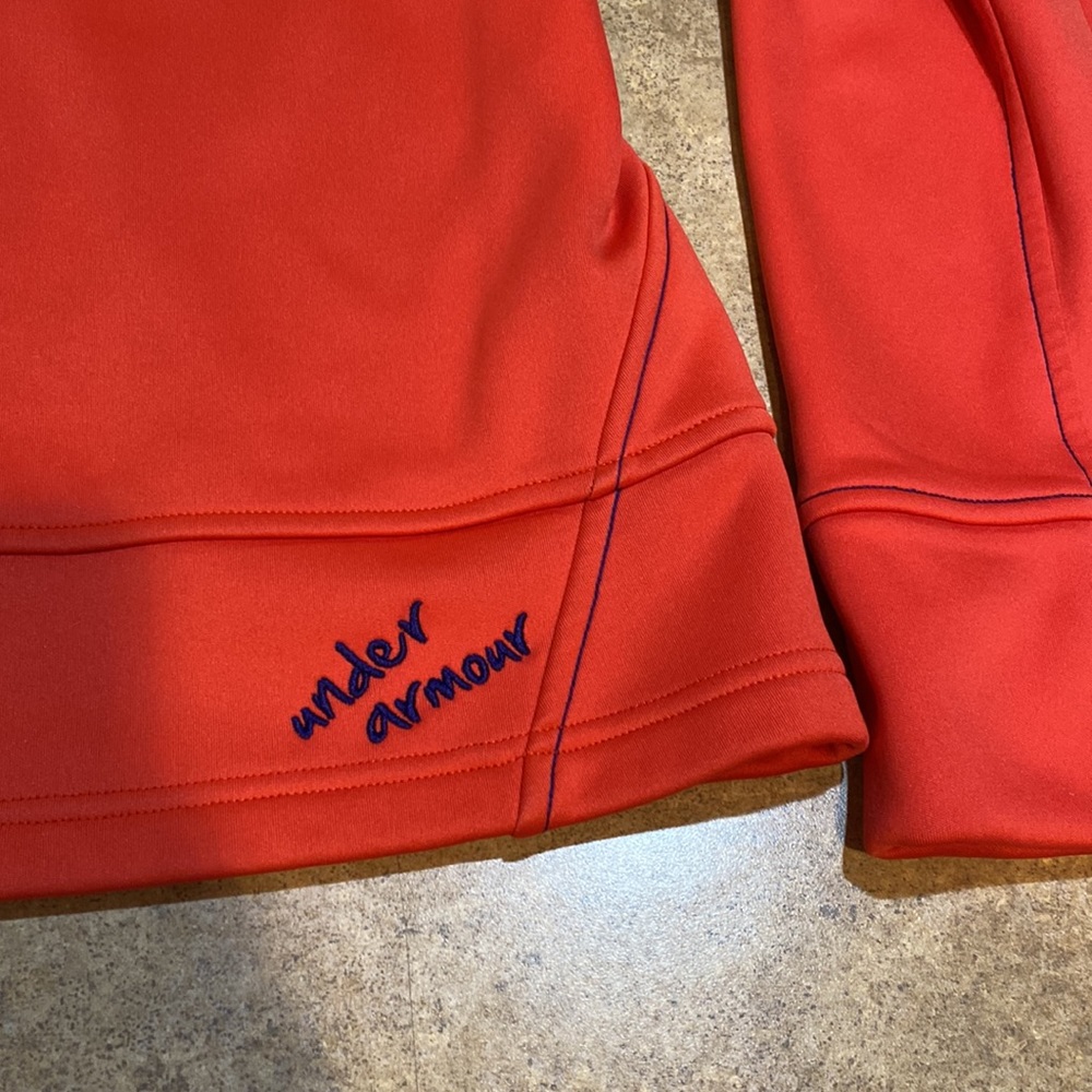 Women’s Under Armour 1/4 zip shirt, size XL - Picture 7 of 7